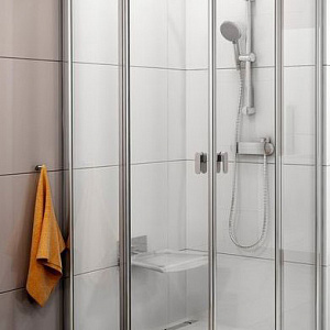 Душевой уголок Ravak Chrome CRV2-100 100*100*195 профиль блестящий, стекло транспарент без поддона